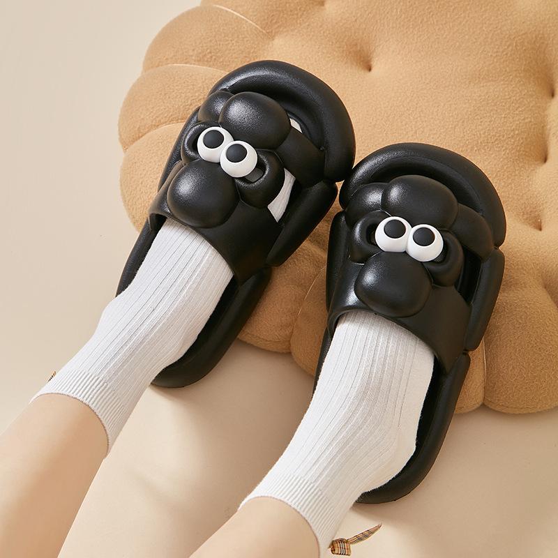 Neue süße Hausschuhe für Paare mit großen Augen für Frauen 2024 Sommer-Outwear süße Cartoon-Hausschuhe EVA weiche Sohle Hausschuhe