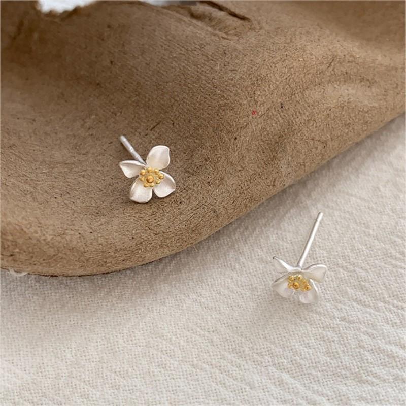 PANJBJ 925 Sterling Silver Flower Earring for Women Design Sweet Romantic Ins Extremely Small Jewelry Birthday Gift Dropshipping