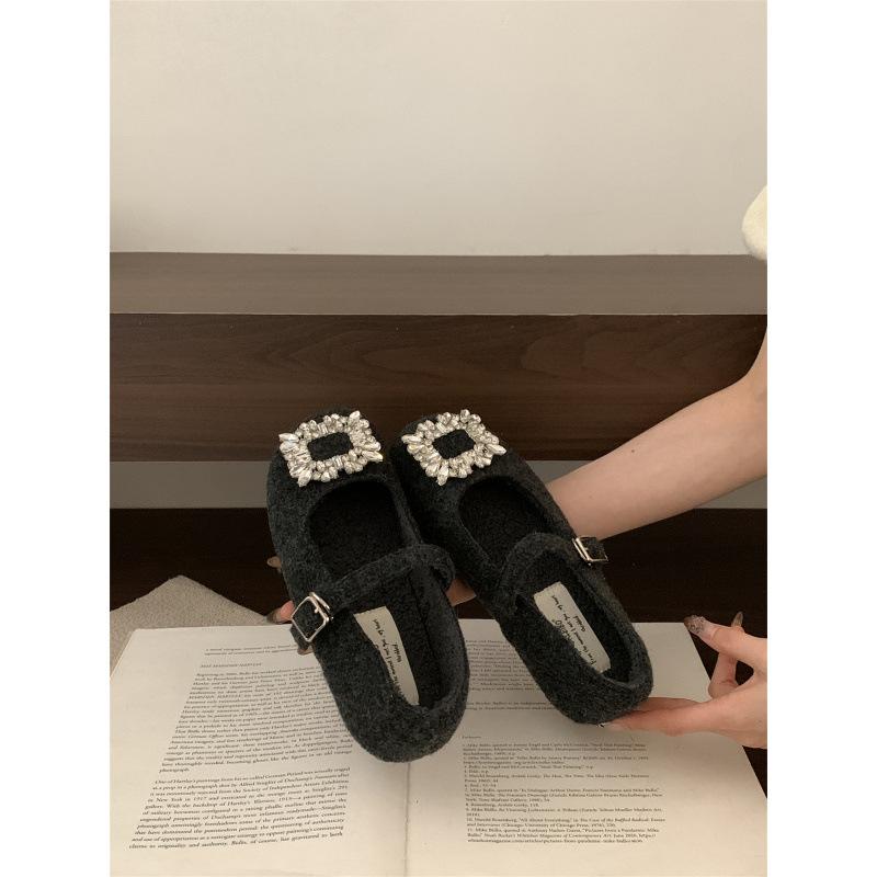 French flat-bottomed velvet Mary Jane fluffy shoes for women's 2025 autumn and winter retro rhinestones with skirts and warm shoes