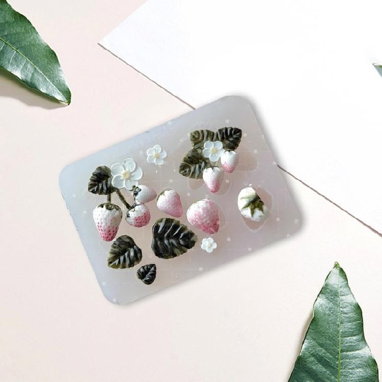 Multipurpose Silicone Mould for Strawberry Projects Poratble Accessory for Home Decoration and Holiday Gifts Daily Use