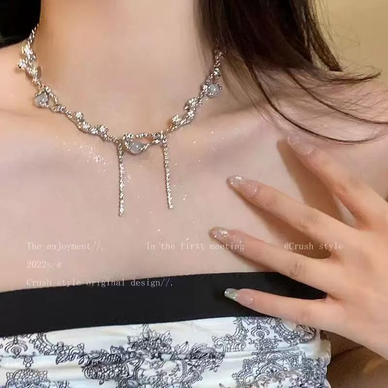 Pearl Black Love Necklace Femininity Internet Celebrity Splicing Accessories Light Luxury Niche Design Sense Collarbone Chain
