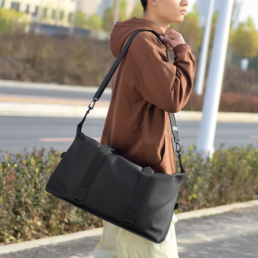 Men's Simple Portable Oblique Span Sports Outdoor Travel Bag