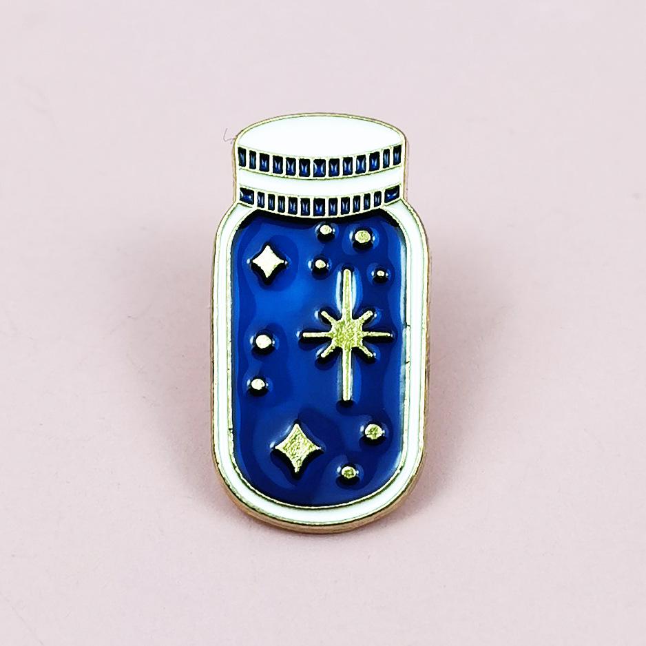 Creative Starry Sky Wish Bottle Brooch - Cartoon Metal Badge for Clothing & Backpack Accessories