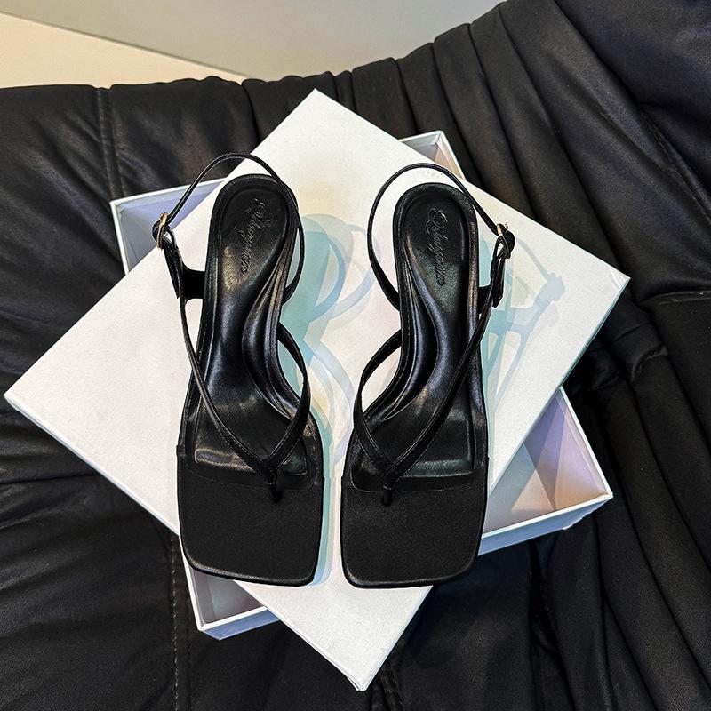 

Французские босоножки на высоком каблуке женские, новинка лета 2025 года, туфли телесного цвета с квадратным носком на высоком каблуке, ремешковые римские туфли 34 чёрный