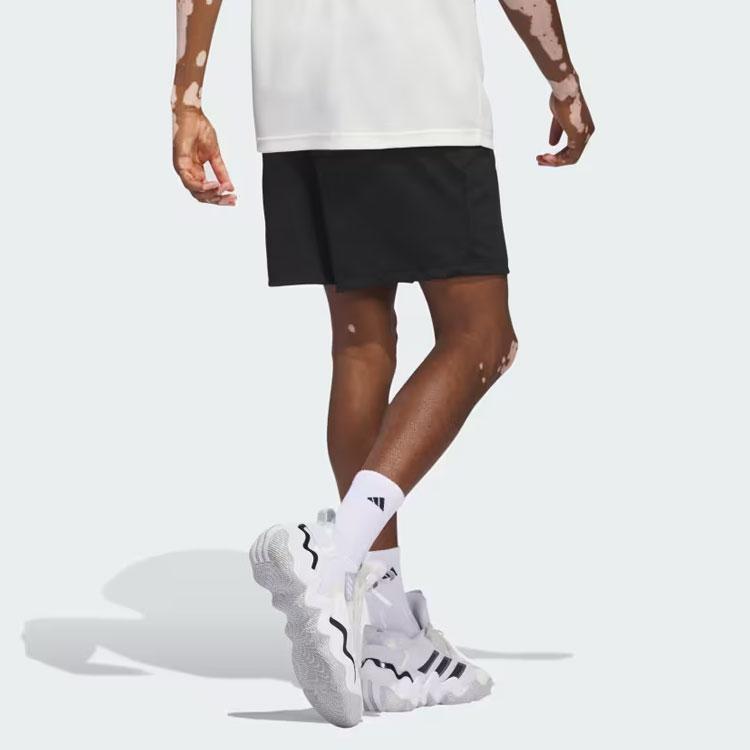 adidas Legends Shorts Basketballshorts Herren Schwarz/Weiß IN2569