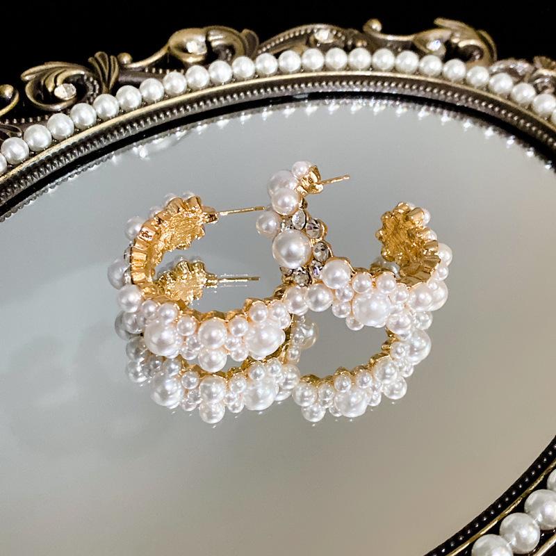 Silver Needle Luxury Zircon Flower & Butterfly Pearl Earrings - High-End French Retro Autumn/Winter Style