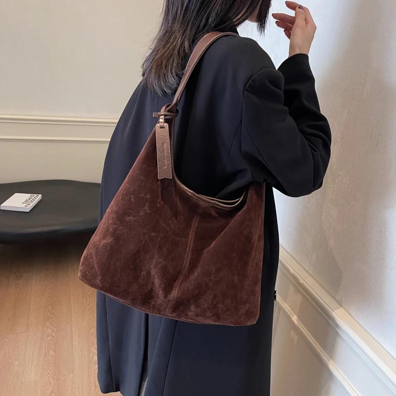 High Quality Solid Colors Faux Suede Retro Zipper Women's Shoulder Bag Fashion Large Capacity Sweet Commute Versatile Tote Bag