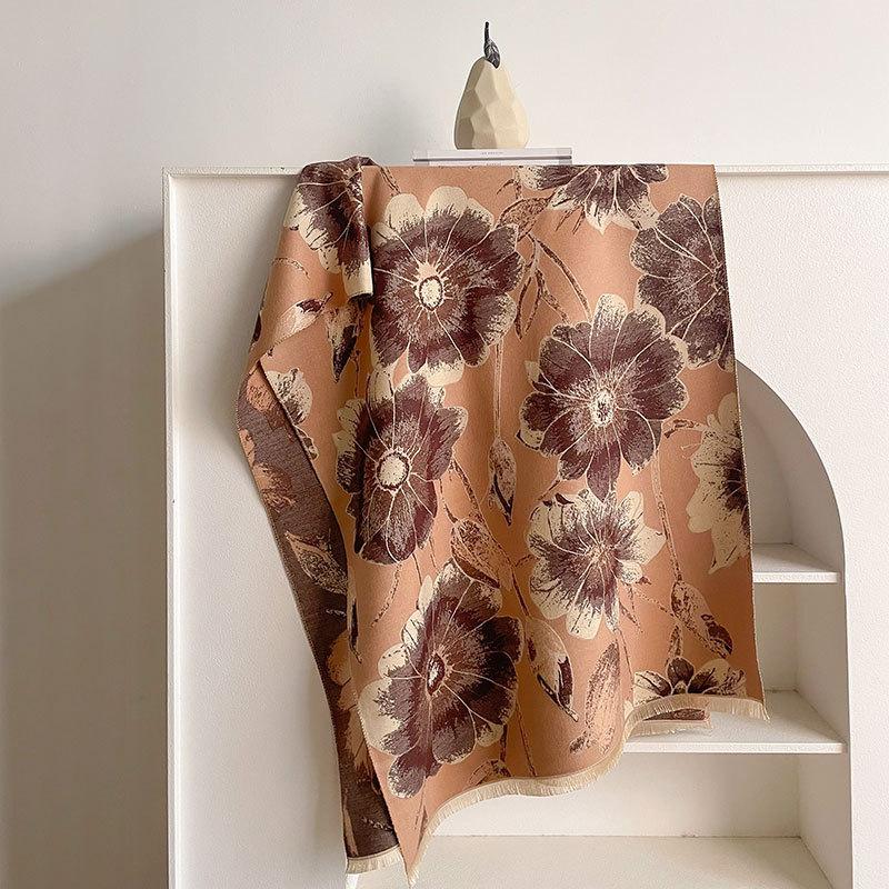 

Autumn and winter mother s elegant lotus imitation cashmere scarf women s thickened warm cycling windproof scarf holiday gift 180x65cm хаки