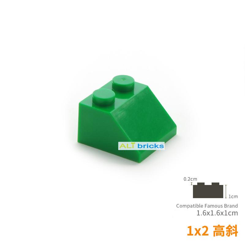 100pcs DIY Building Blocks Thick Figure Bricks Slope 2x2 Educational Creative Size Compatible With Plastic Toys for Children