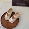 Sapatos de princesa para crianças primavera e outono sapatos simples pequenos de couro para crianças versáteis velcro sola macia sapatos de uso único