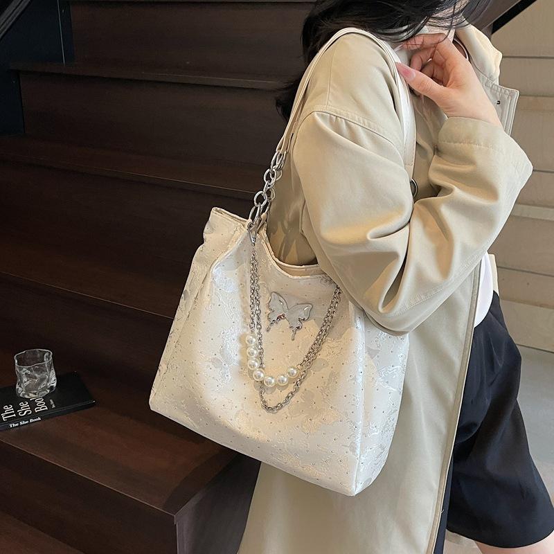 

Fashion shoulder bag design feeling butterfly niche bag women s high sense large capacity tote bag underarm bag