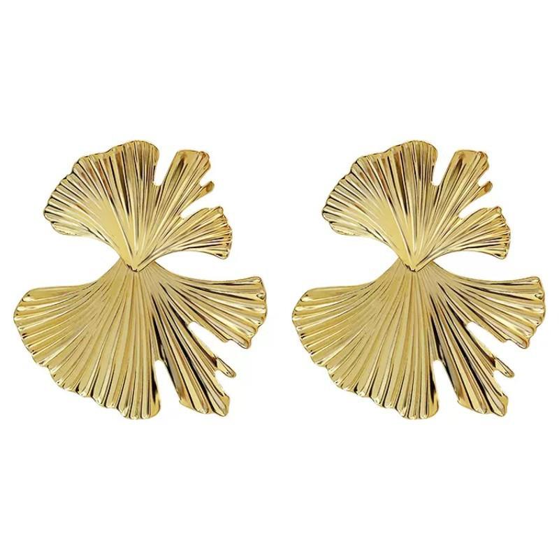 European and American exaggerated design sense Ginkgo biloba leaf earrings women's niche design temperament light luxury metal earrings earrings