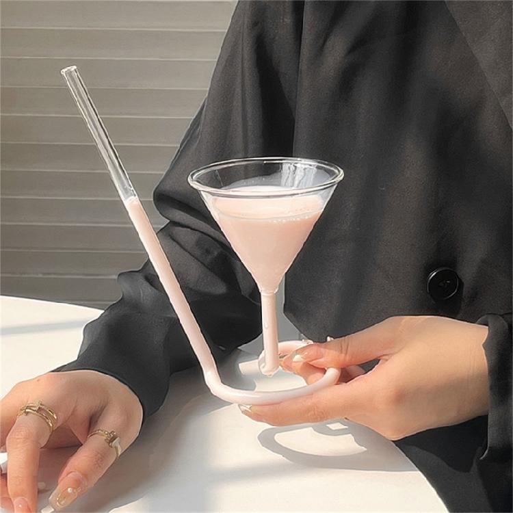 Innovative Pipe Molds Cocktails Glass Elegant Cocktails Glass with Sturdy Construction for Enhancing Drinking Experience