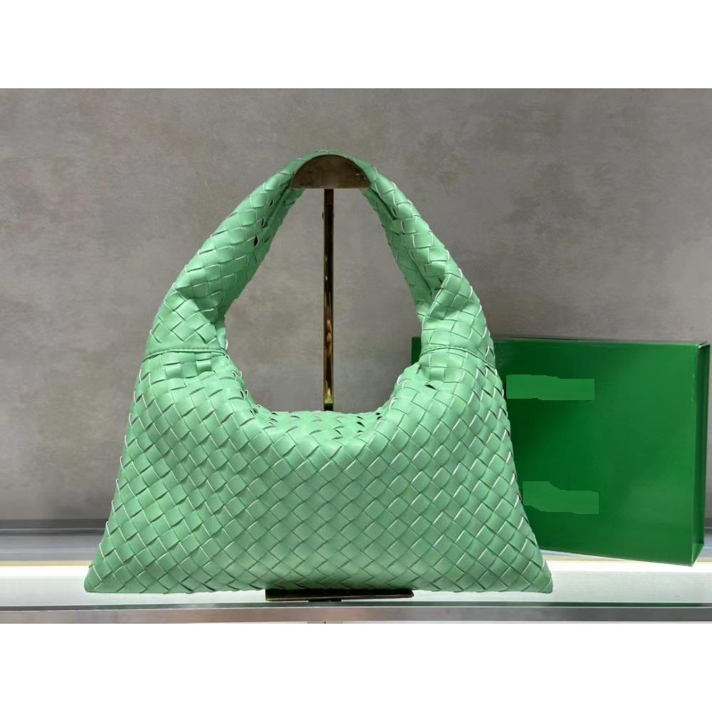 New Direct Batch Weaving Handheld Armbag Bull Horn Bag Crossbody Bag Can Be Used For Both Purposes