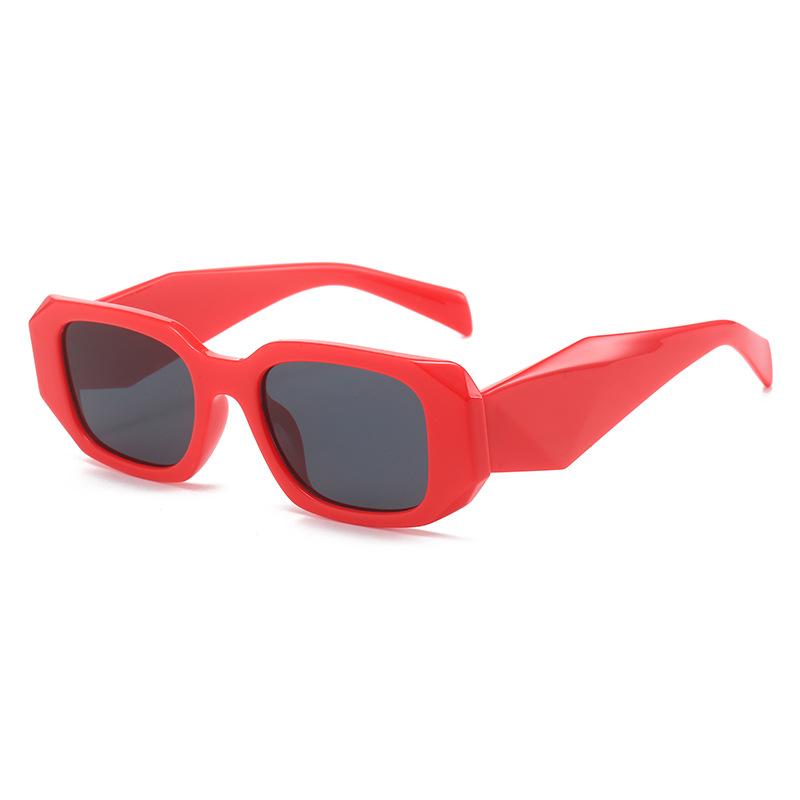 1pc Classic Unisex Sunglasses Trendy Shades for Men Women Fashion Designer Style Eyewear Travel Motorcycle Driving Sunglasses