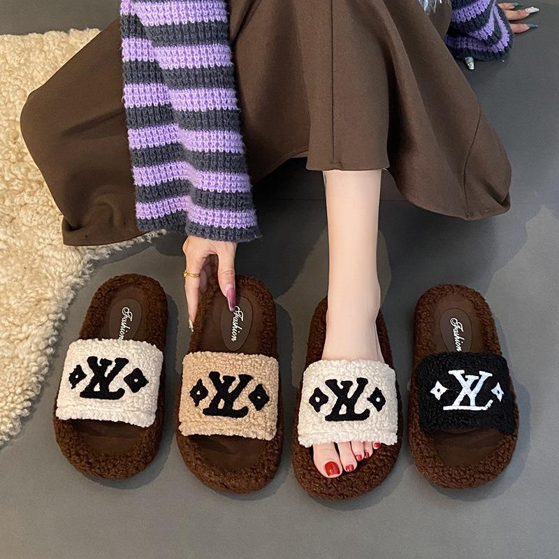 New slippers for women to wear outside autumn and winter new versatile retro comfortable fluff mop