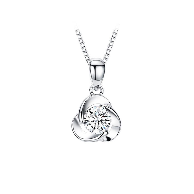 

2023 Clover Pendant Necklace: S925 Silver with Diamond Zircon, High-End Niche Design S925 Silver