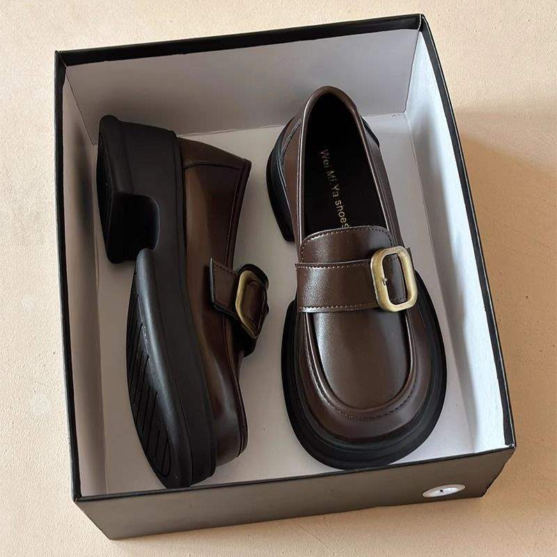 

Туфли женские кожаные на платформе коричневого цвета с круглым носком, новинка осени 2025 года, универсальные туфли на толстом каблуке, одинарные туфли 40 коричневый