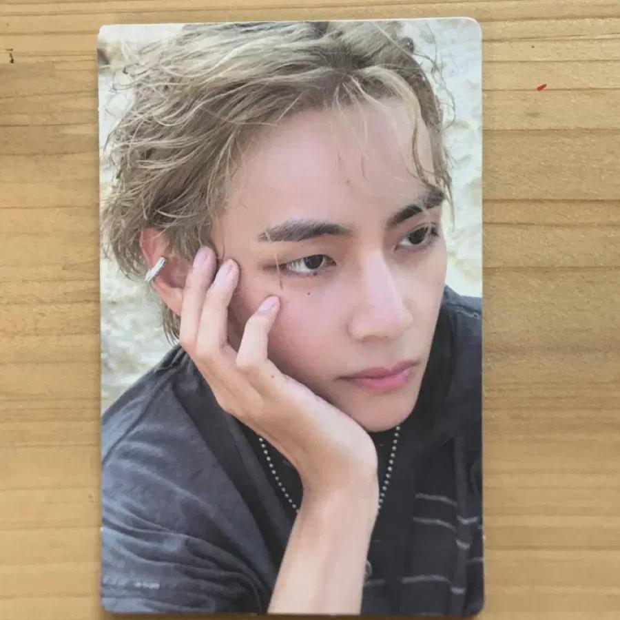

BTS Фотокарточка BTS V Layover