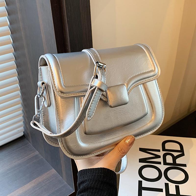 

Серебряная сумка женская летняя новая мода популярные сумки через плечо на одно плечо дизайнерские универсальные маленькие квадратные сумки