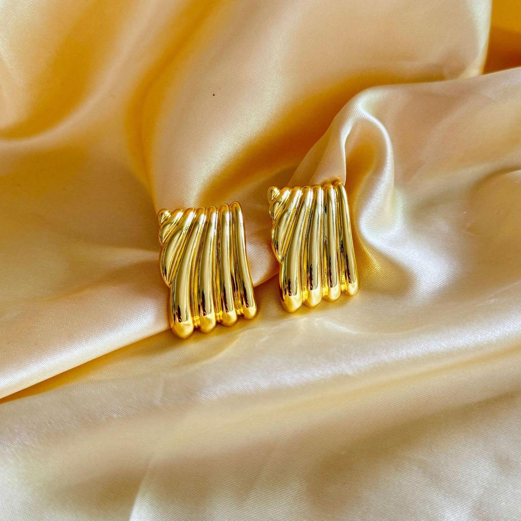 18K Gold-Plated Copper Geometric Square Stripe Earrings: European/American Fashion