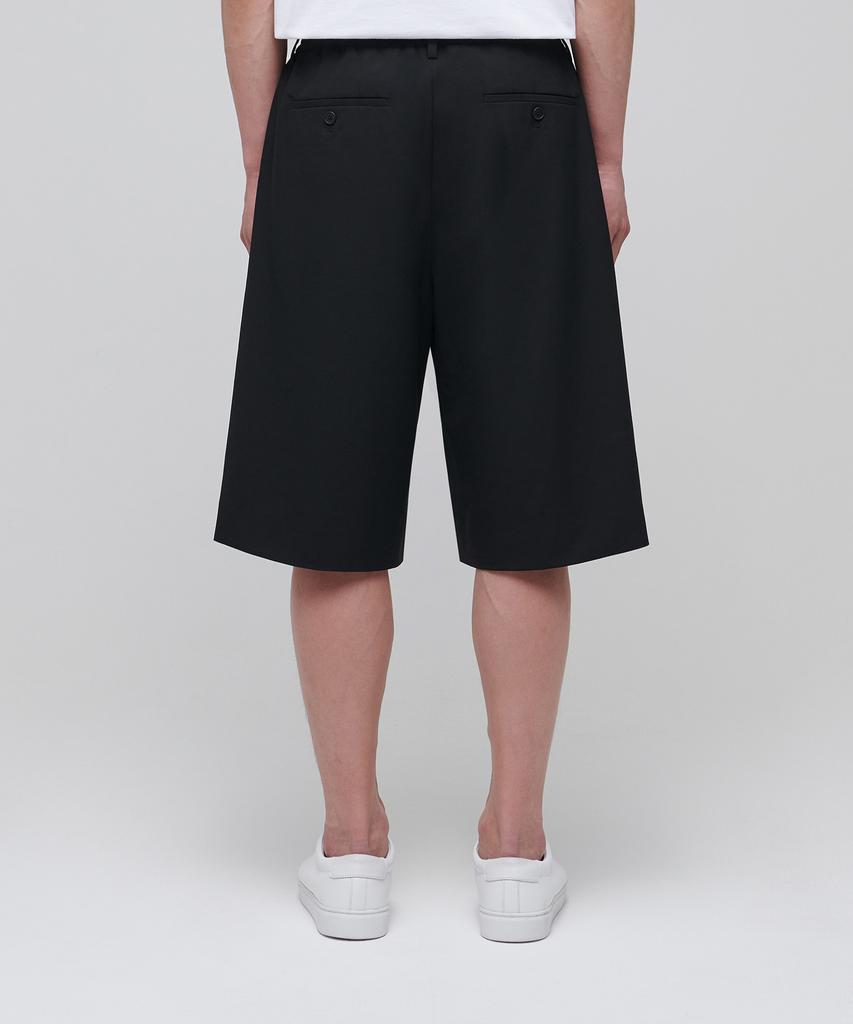 MUSINSA STANDARD Lightweight Wide Drawstring Banded Half Slacks [Black]