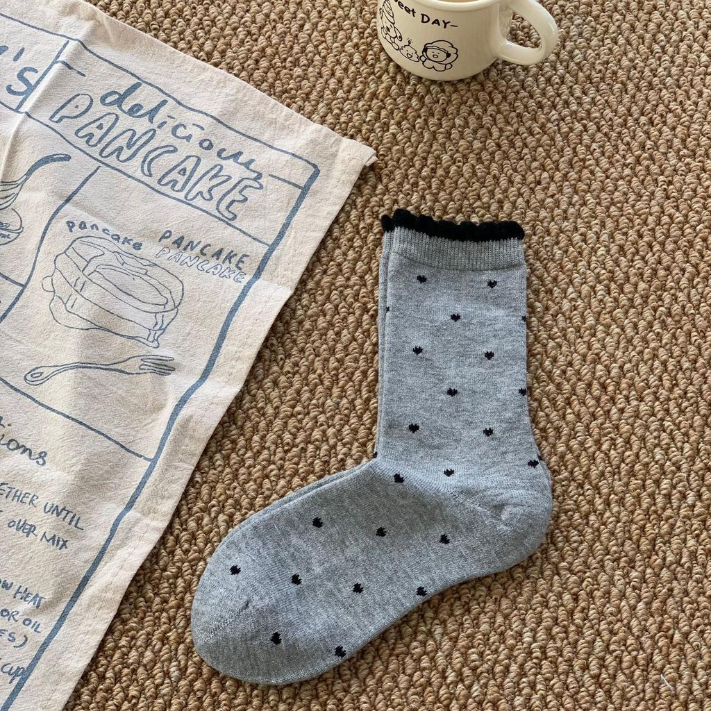 Socken Damen Mittelsaison Strümpfe Trendige Socken Grau College-Stil Strümpfe Vielseitige Gestreifte Stapelbare Socken