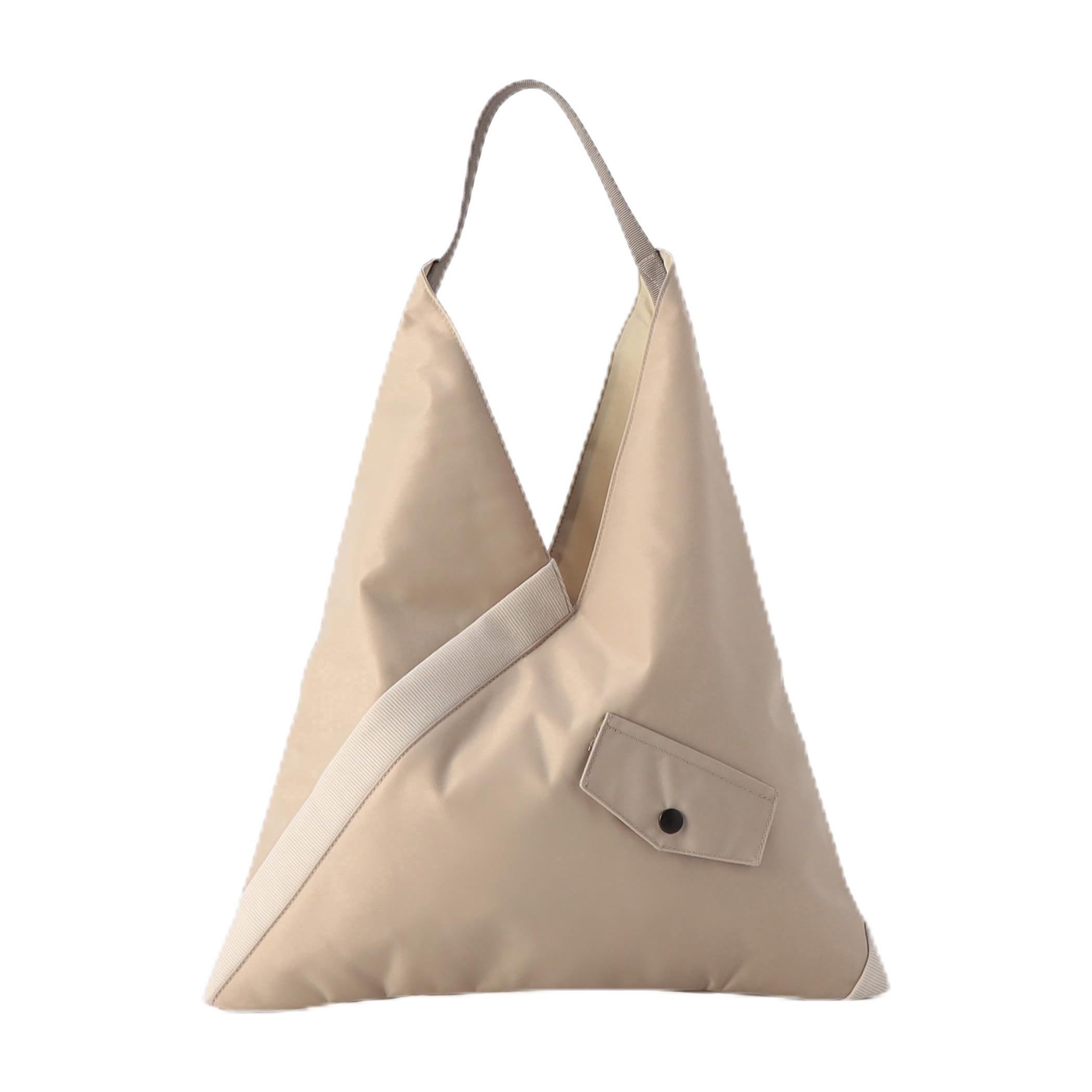 [Брифинг] Треугольная сумка-тоут TILT