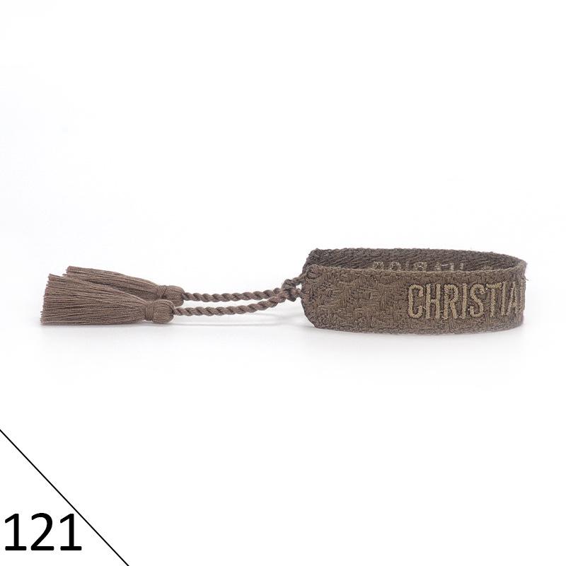 

Браслет дружбы ручной работы с вышивкой и кисточками для женщин default