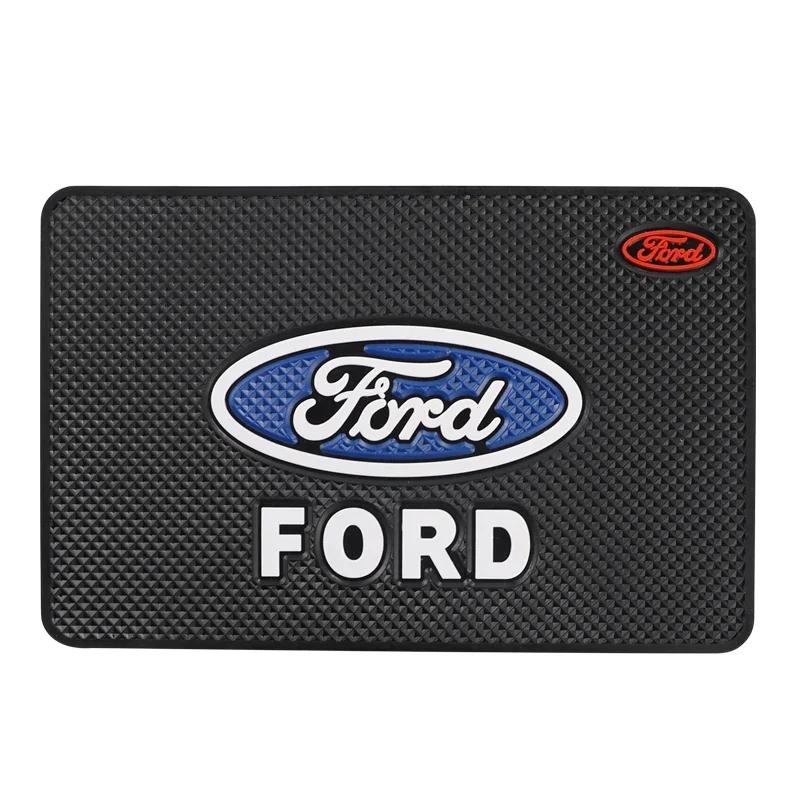 Samolepka na auto 2026 Nová 2025 Horká Protiskluzová podložka na palubní desku auta Podložka pro uložení telefonu a klíčů Příslušenství pro auto Pro Ford ST Line Focus Mustang Fi