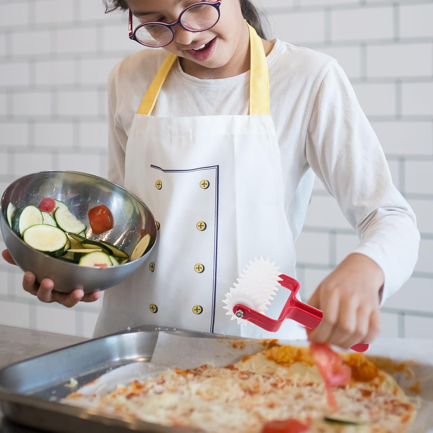 Hemoton Pizza Dough Roller Pizza Crust Roller Dough Docker Baking Tools Handle Roller Docker for Pizza Cookie Cake Pie Pastry Bread Dough