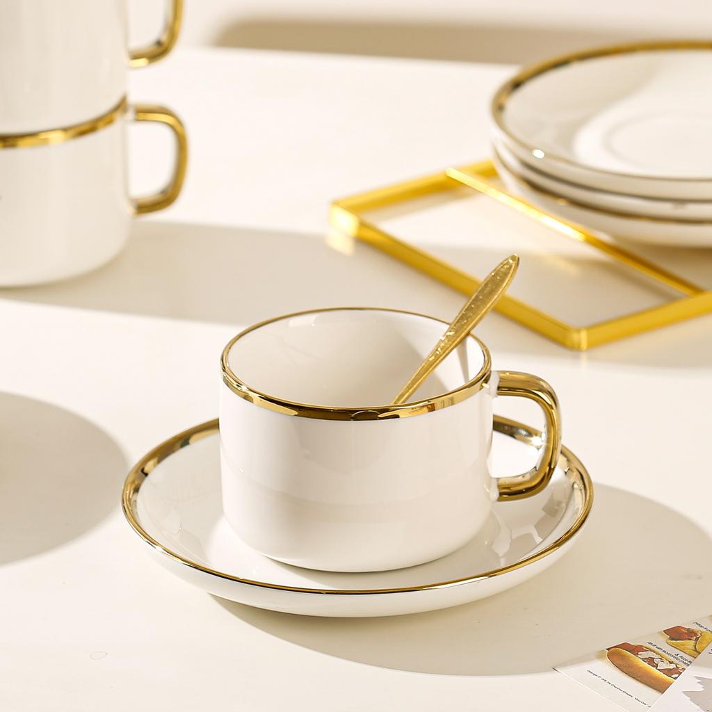Ensemble de Tasses à Café Délicates Style Européen Petite Tasse de Luxe Célébrité Internet Tasse en Céramique Ménagère Soucoupe Thé de l'Après-midi Style Ins Moderne