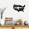 Entdecken Sie Art Deco Metall Wandskulptur Amerikanische Flagge Maschinenpistole Ideale Retro Dekoration Verschiedene Räume