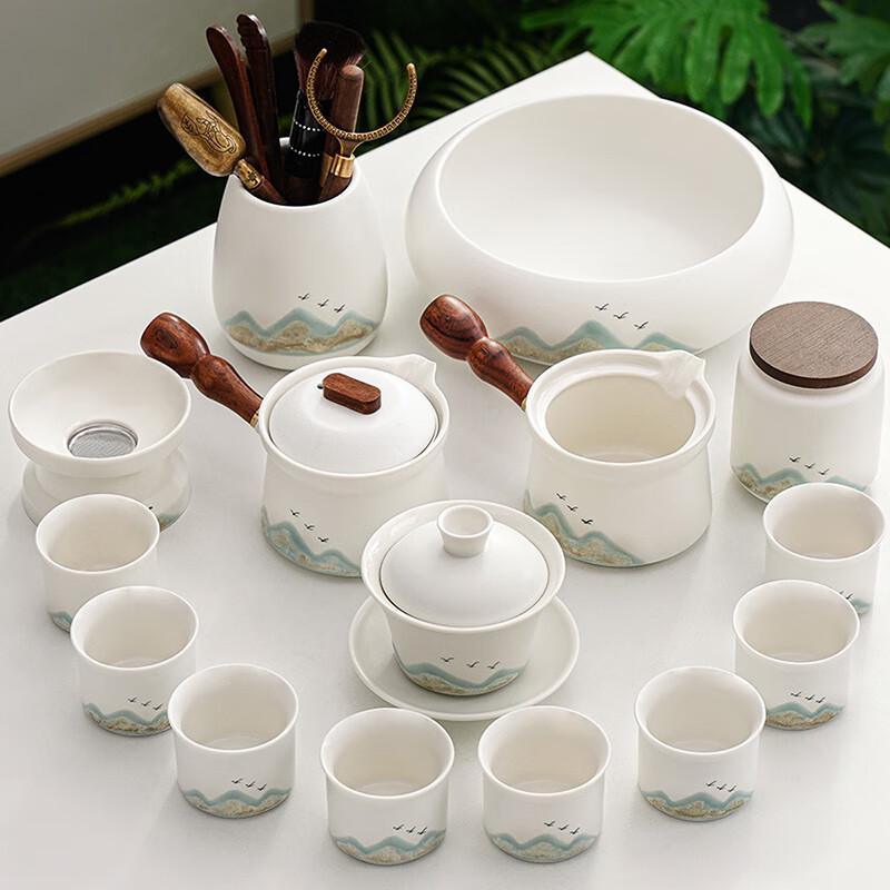Lainuo Elegant White Chinese Coarse Pottery 15-Piece Tea Set