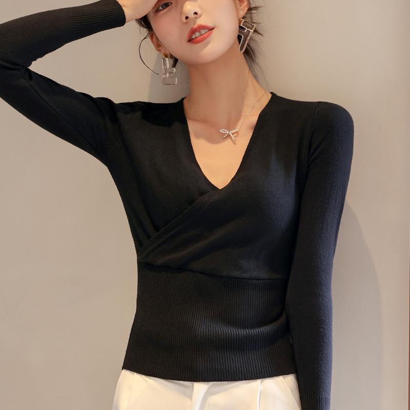 

Новая трикотажная рубашка с V-образным вырезом для женщин осенью и зимой, которую можно носить на улице с облегающим топом с длинными рукавами Senior Sense of Super Nice One size