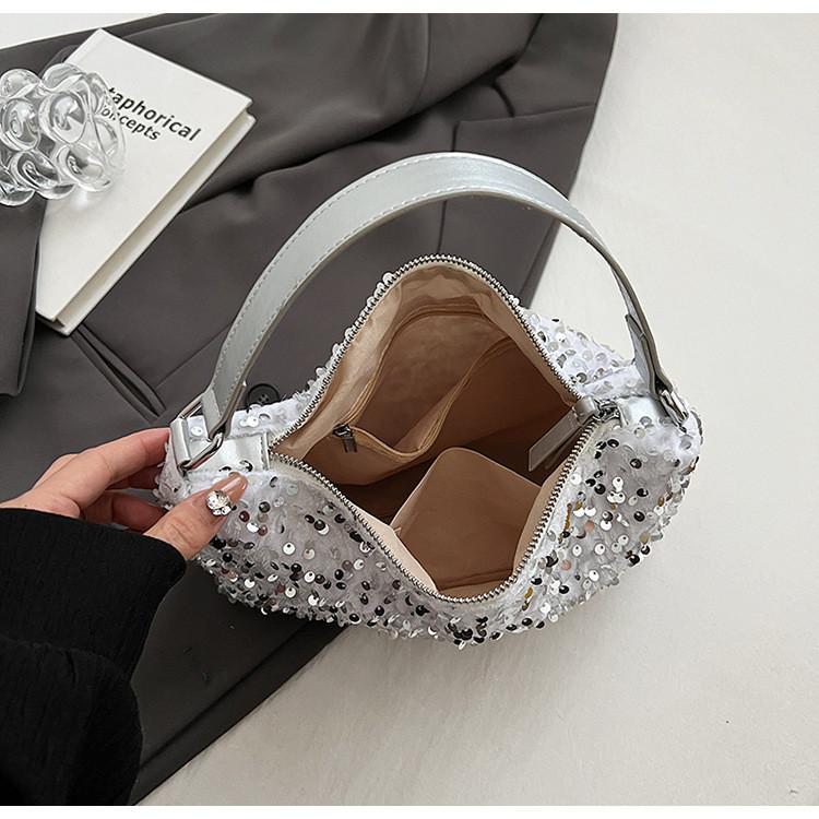 IELGY Korean sequined underarm shoulder bag, fashionable versatile portable trendy small square bag