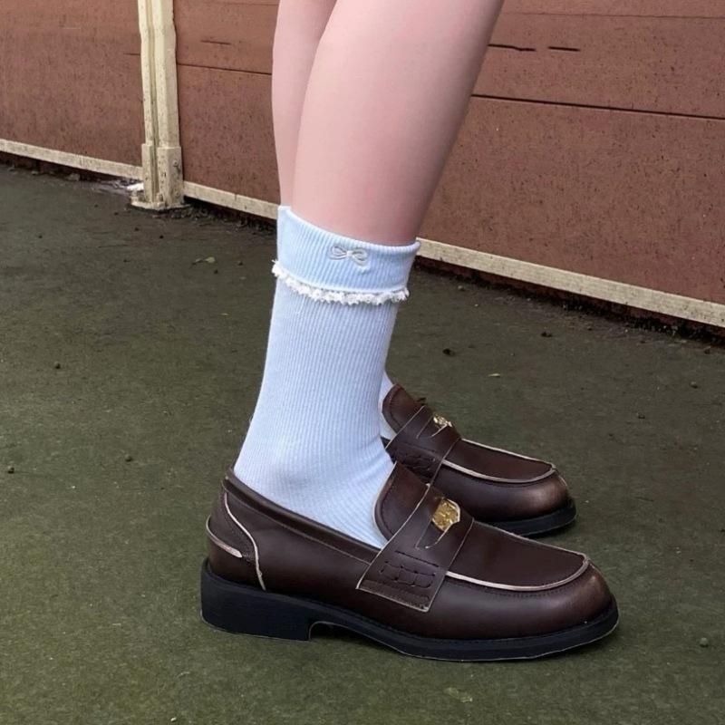 Ladies Spring and Autumn New Lace Wooden Ear Border Bow Embroidery Tube Socks