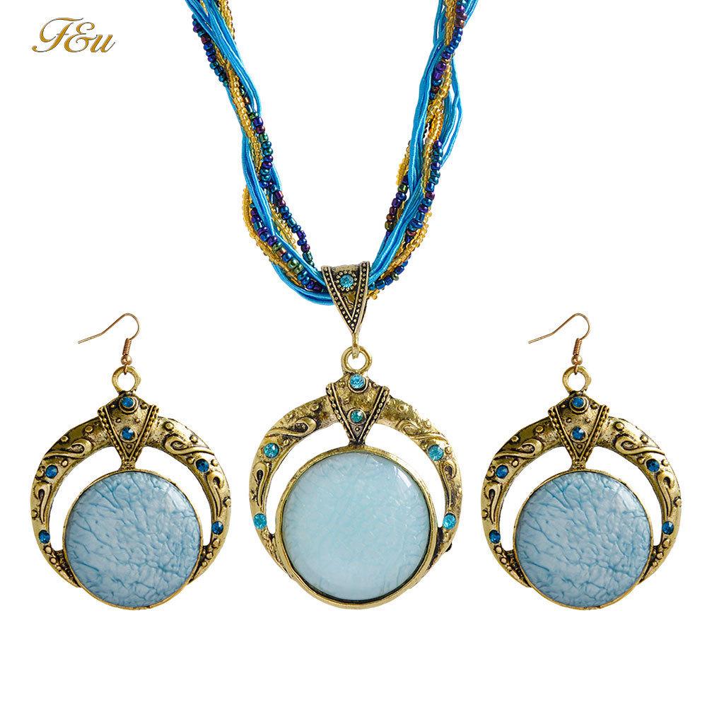 Stylish hand-woven rice bead necklace, exaggerated retro round pendant earrings necklace set