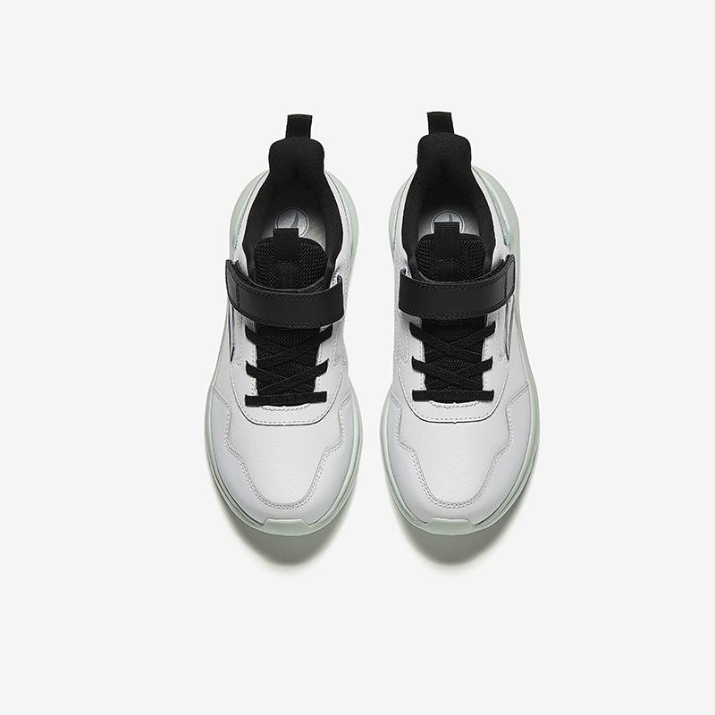 Anta Kids Vitality Simple Versatile Lightweight Shock Absorbing Breathable Low Top Running Shoes Kids Running Shoes Gray Black Blue A12435568-1