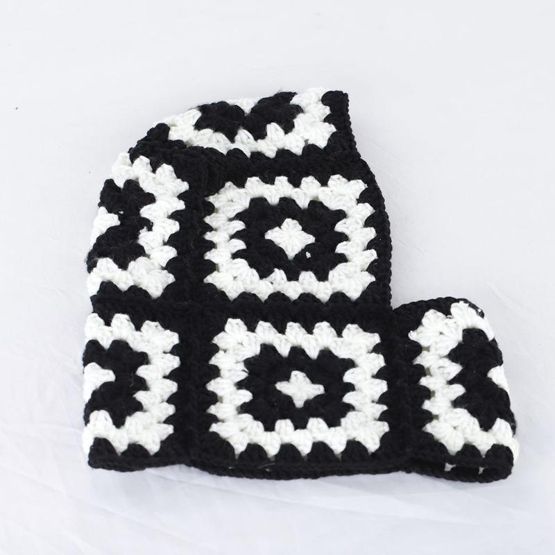 Handmade crochet balaclava hat autumn and winter retro pullover ear protection hat suitable for men and women, cold proof