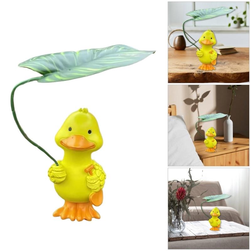 Small Ducks Garden Sculpture With Detailed Orange Feet Weatherproofed Resins Decoration Outdoor Balcony Ornaments