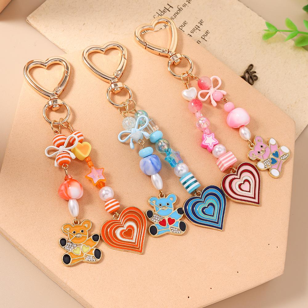 Cartoon Keychain Playful Bear Heart Keychain Beaded Key Ring Vibrant Decorative Key Chain For Key Organizer Backpack Purse