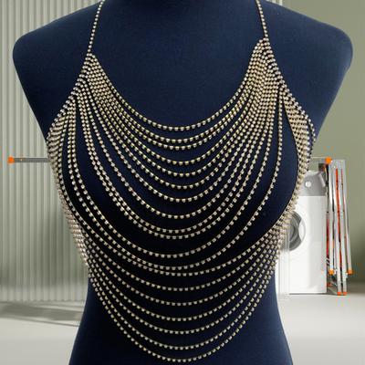 Chaîne de poitrine polyvalente en strass Design multicouche Chaîne de corps légère Accessoire de corps de déclaration sexy pour femmes