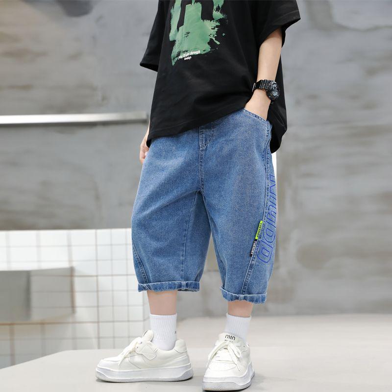Pantaloncini di jeans alla moda sopra il ginocchio per ragazzi: Abbigliamento Estivo Leggero, Fresco e di Media Lunghezza per Bambini Grandi