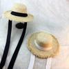 Sommer Frauen Strand Bast Schwarz Weiß Band Hut Bogen Bast Hut Temperament Flache Kappe Stroh Hüte frauen Meer Hut