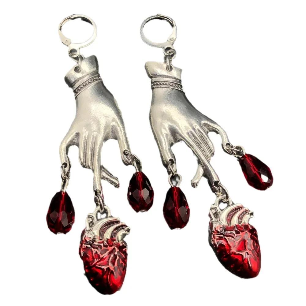 Cool Bleeding Heart Earrings Red Blood Drop Halloween Gothic Vampire Charm Ghost Gothic Witchcraft Jewelry Fashion Earring