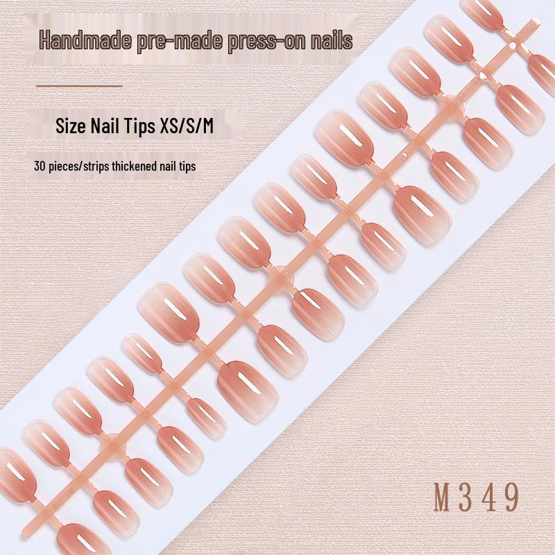 

Huanhuan s Style: High-End Gradient Manicure Short Oval Nail Tips