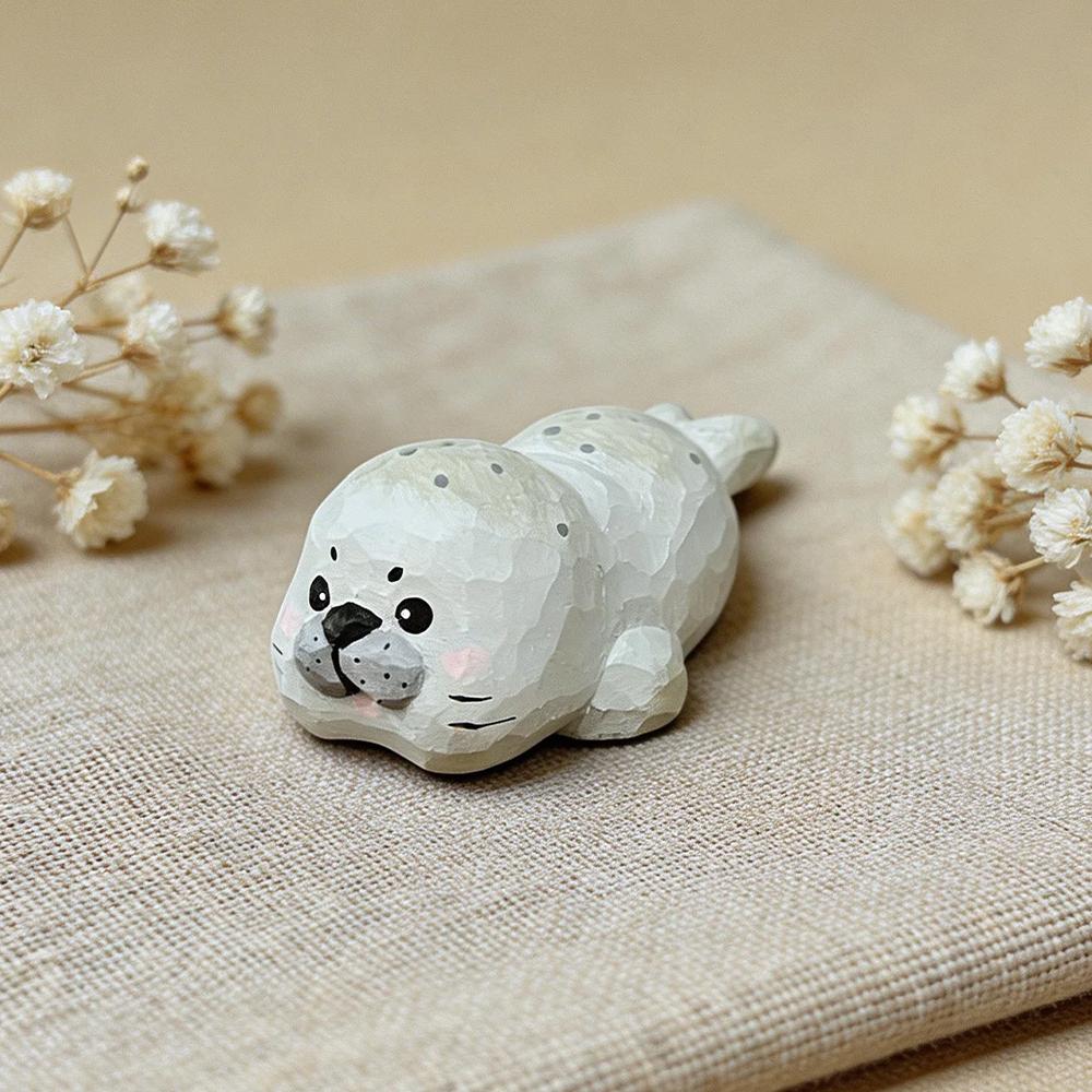 

Hand Carved Wooden Seal Figurines Cute Hand-Painted Marine Animal Statue Desk Aesthetic Decor Ornament Gift Nordic Style светло-серый