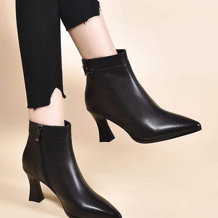 High heels women's autumn and winter 2025 new pointed thick heel Martin boots real soft leather women's shoes short boots women's single boots