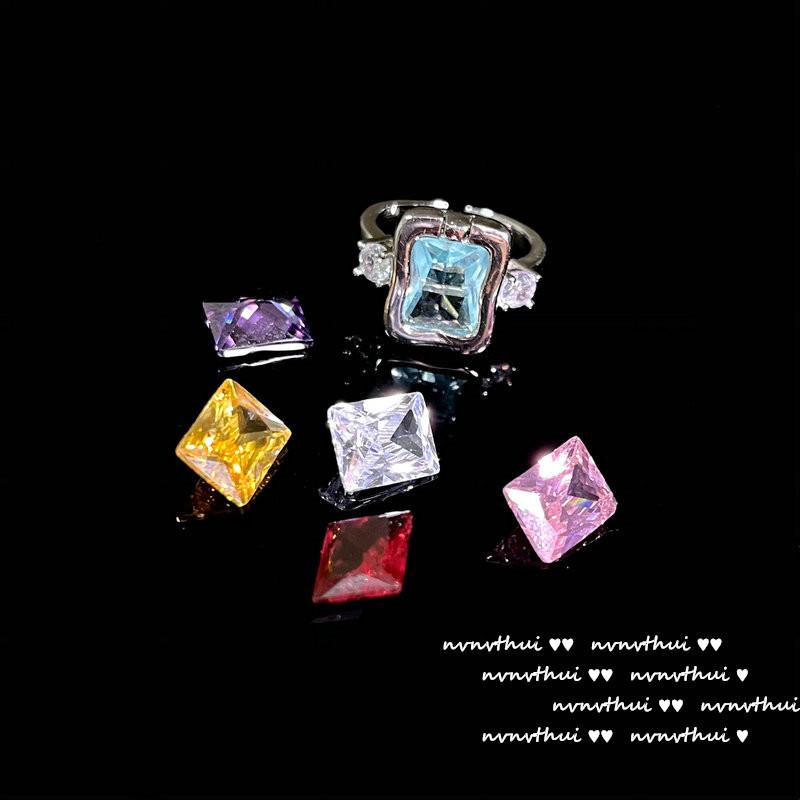 Small Treasure Box, Can Be Exchanged For 6 Kinds Of Colored Gemstone Necklace N + Kinds Of Wearing Methods, Plated With 18K Gold Square Diamonds